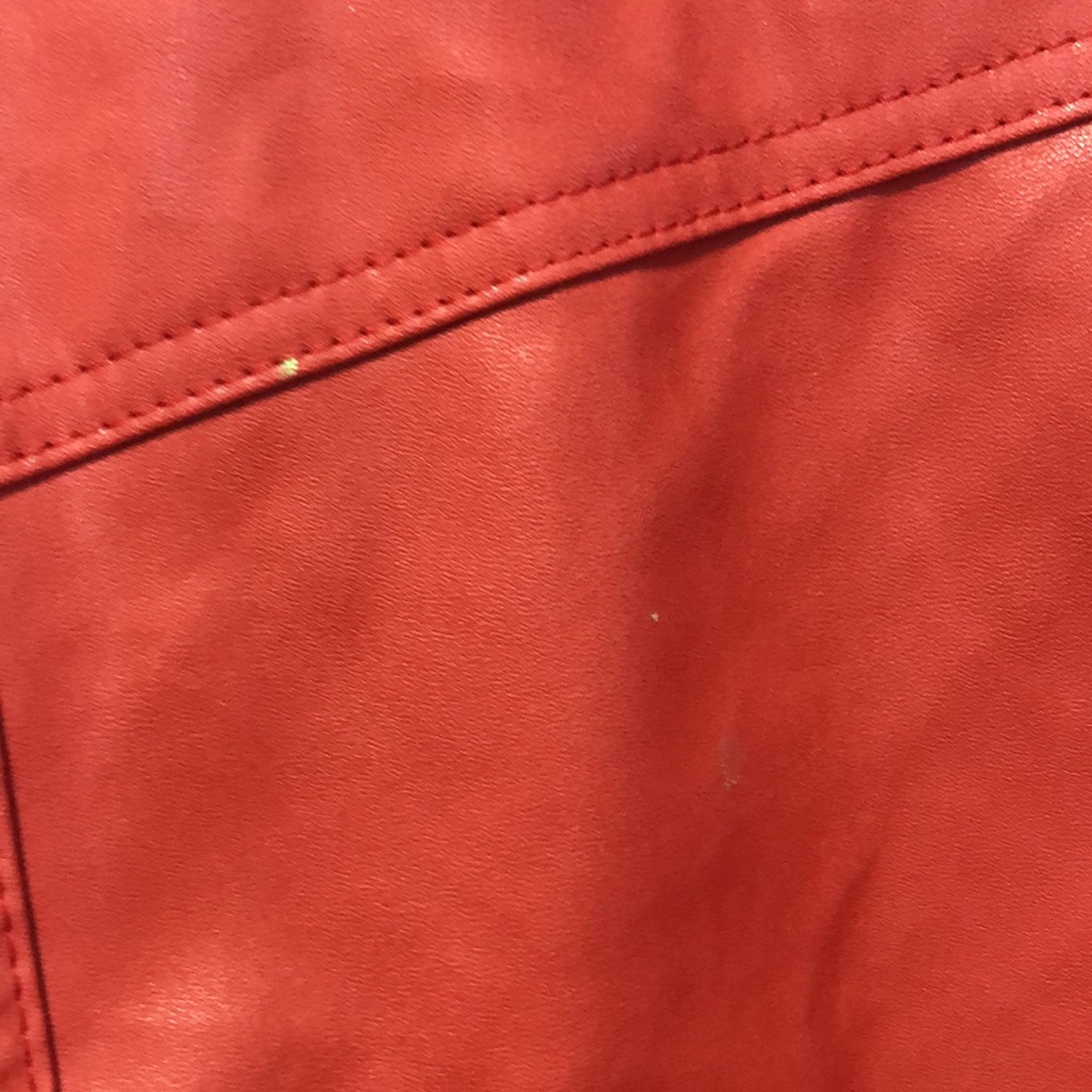 Red jacket - Picture 4 of 6